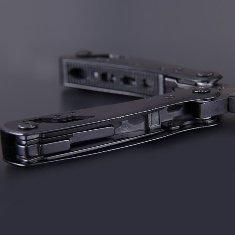 Multifunctional tool pliers combination QZ-017 tool knife outdoor portable needle nose pliers folding pliers camping utensils 5