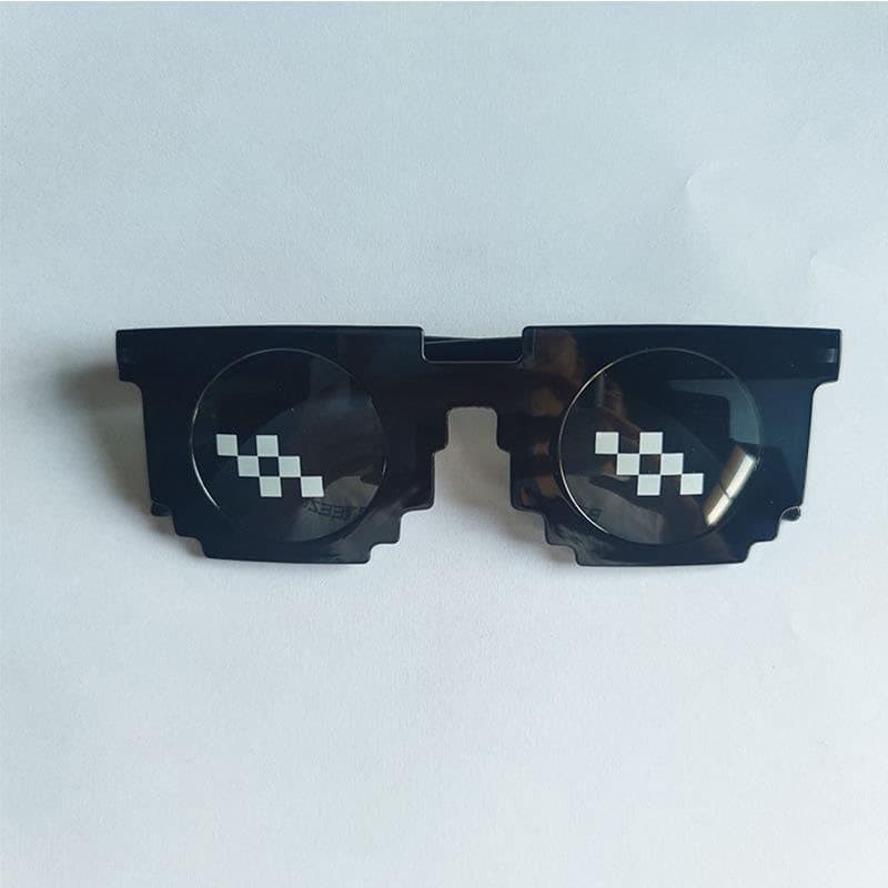 Mosaic square glasses, two-dimensional pretending artifact sunglasses, coded rectangular pixel mirror, Douyin Kuaishou 8