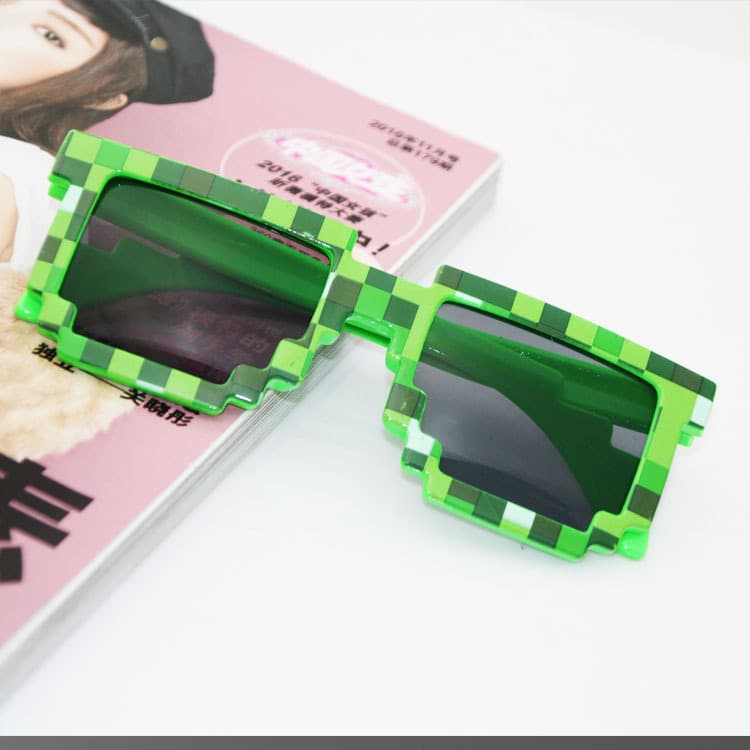 Mosaic square glasses, two-dimensional pretending artifact sunglasses, coded rectangular pixel mirror, Douyin Kuaishou 10