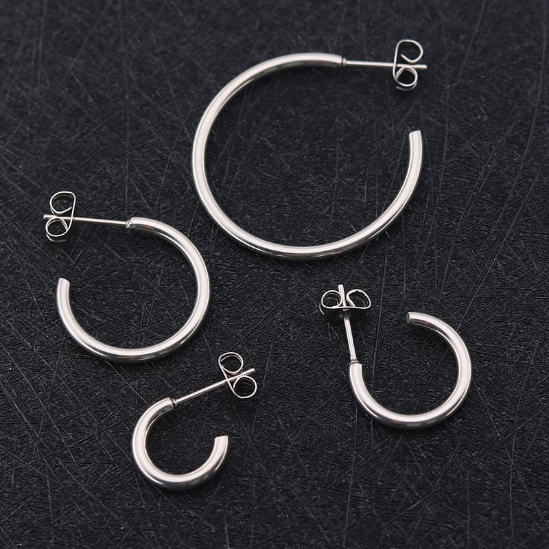 Korean version of fashionable titanium steel exaggerated C-shaped earrings stainless steel geometric round earrings earrings earrings factory direct sales 5