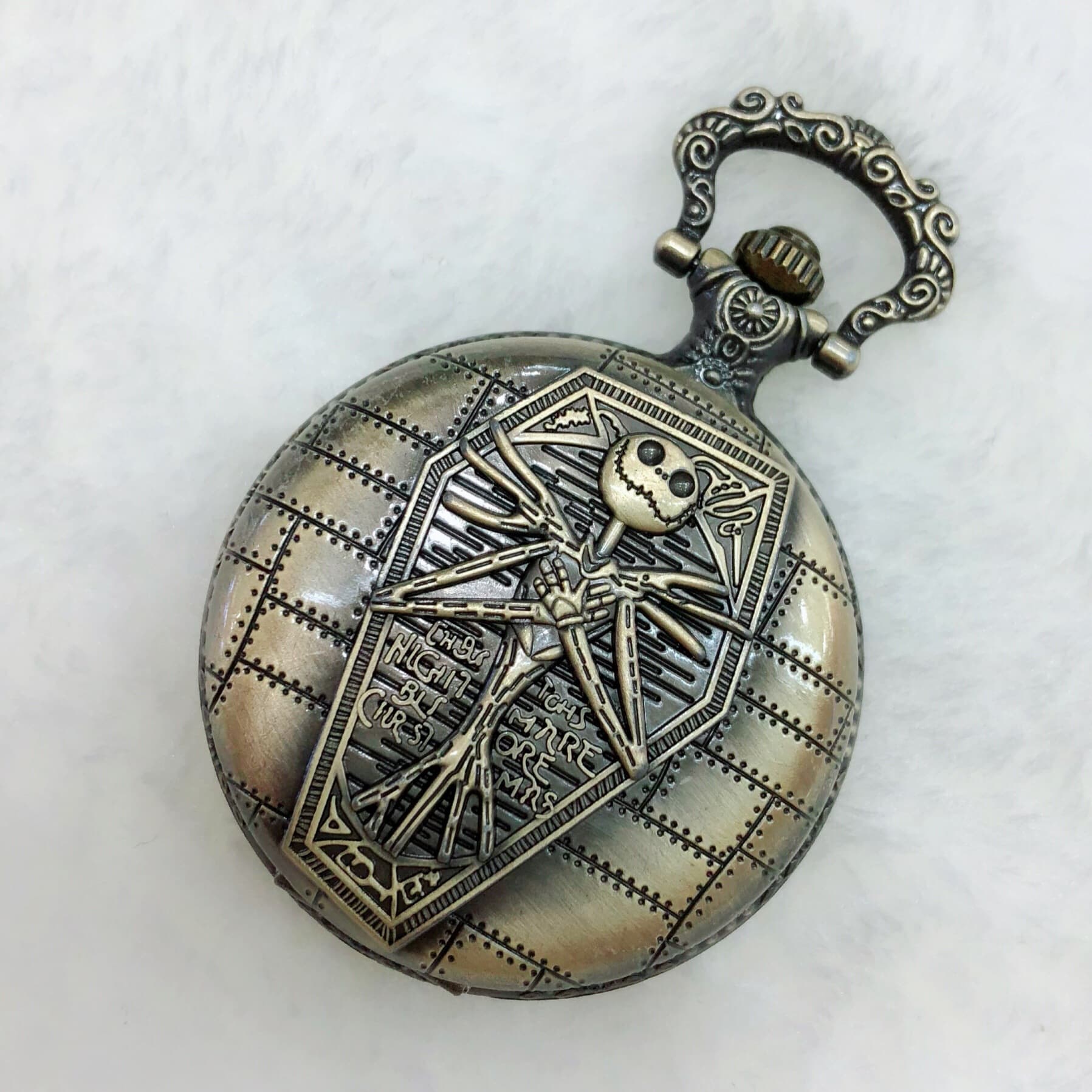 Classic Retro Christmas Fright Skull Pocket Watch Cartoon Anime Christmas Flip Wall Watch Fashion Gift Pocket Watch 2