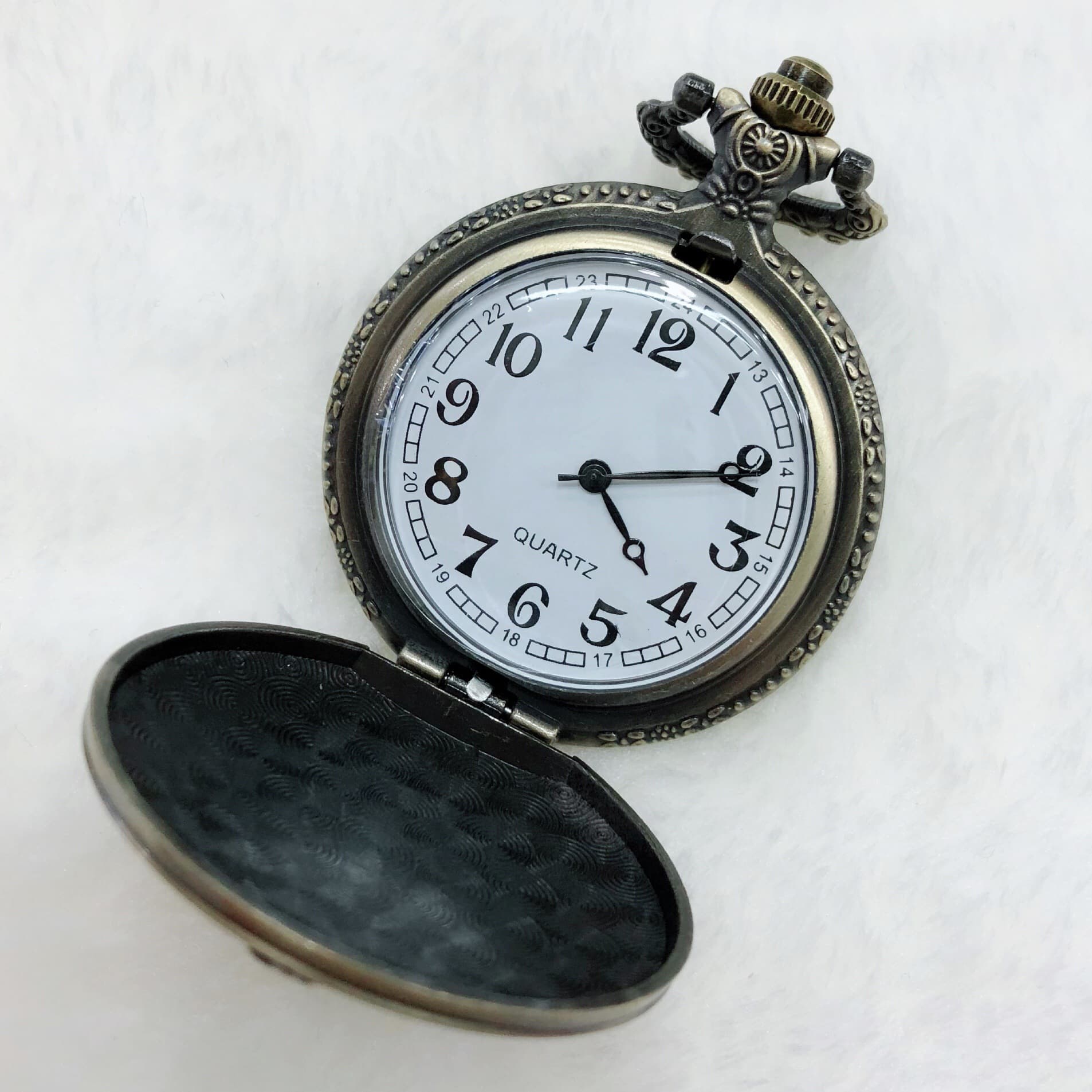 Classic Retro Christmas Fright Skull Pocket Watch Cartoon Anime Christmas Flip Wall Watch Fashion Gift Pocket Watch 3