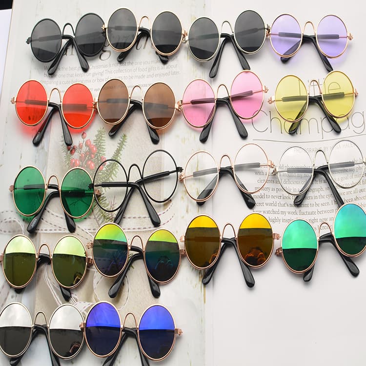 Manufacturer wholesale dog and cat pet glasses, creative trendy toy sunglasses, studio shooting props 3