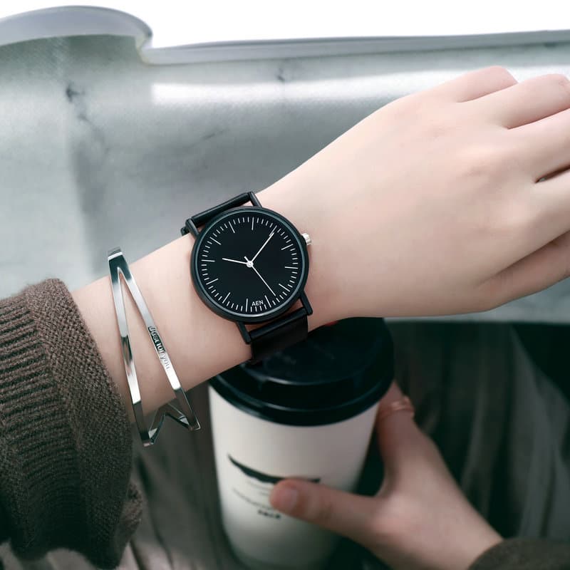 Popular watches for female students Korean version simple trendy sports and leisure men's atmospheric retro college style couple's watch 5