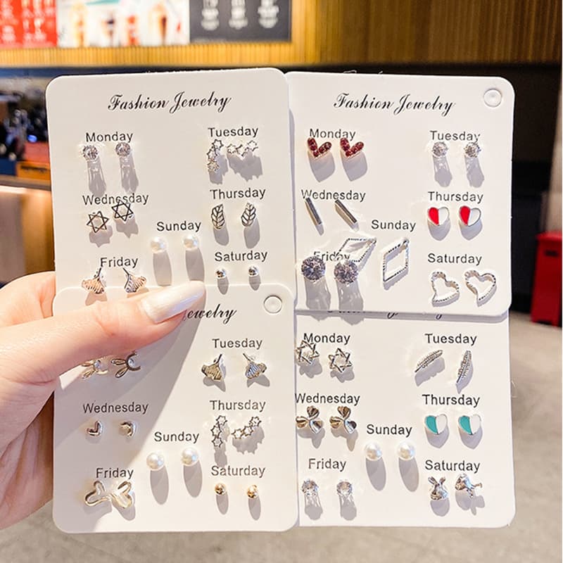 One-week earring set 2025 new trendy women's simple, compact and versatile Internet celebrity temperament, no need to take off earrings for sleeping 3