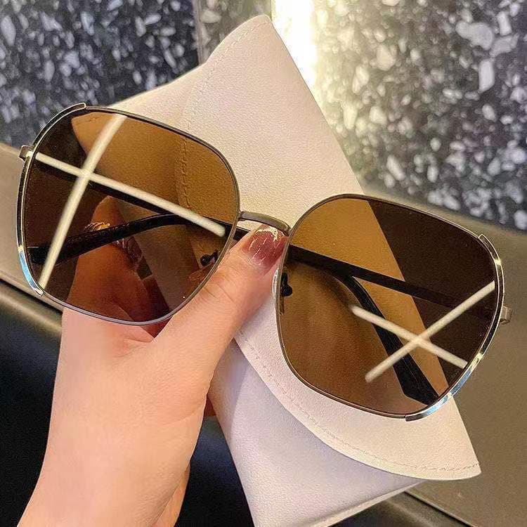 2026 New Internet Celebrity Fashion Sunglasses for Men, Korean Style Square Oval Sunglasses for Women, Personalized Anti-UV Glasses 7