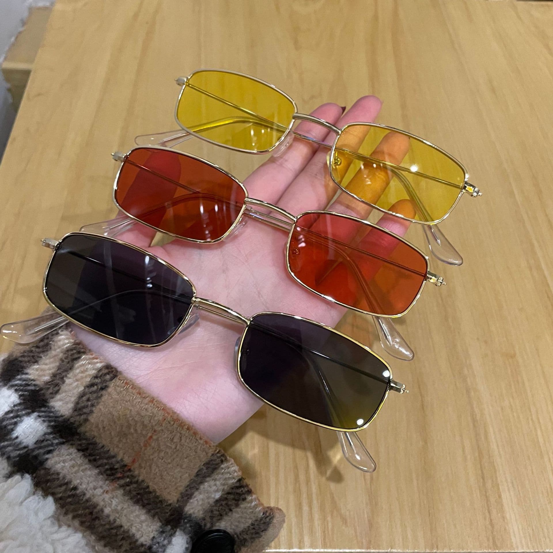 Metal small square frame sunglasses Korean style retro sunglasses men and women fashion trend sunglasses internet celebrity retro square glasses 4