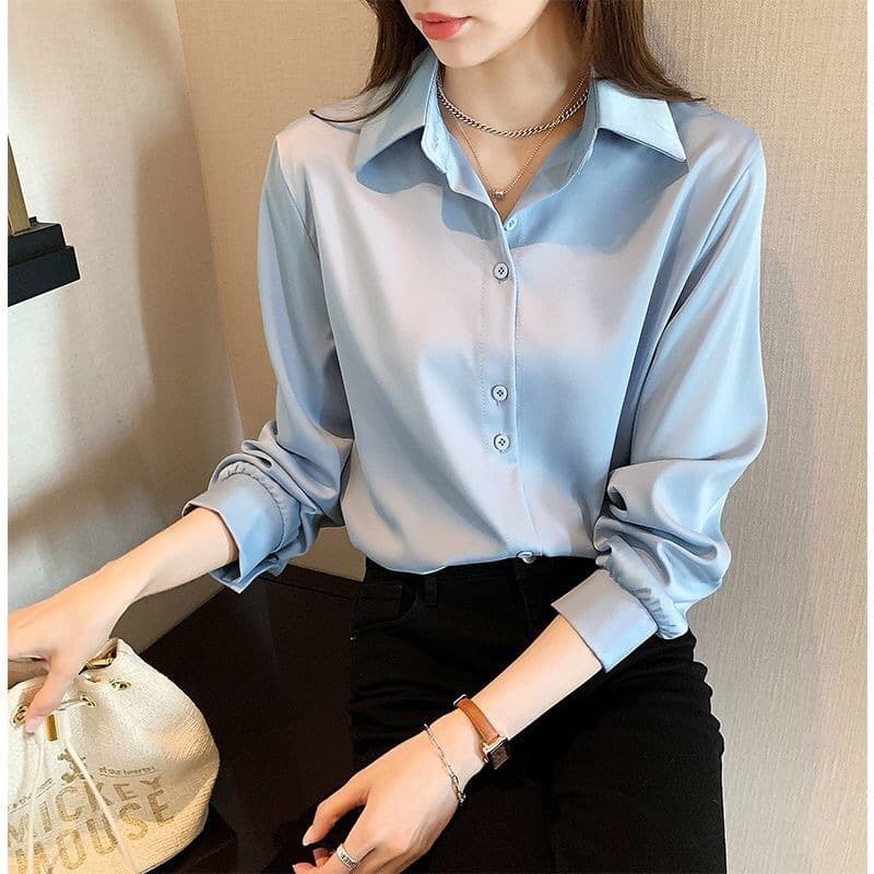 2025 spring and summer new shirt for women, loose, slim, fashionable design, niche white shirt, layered sun protection clothing 4