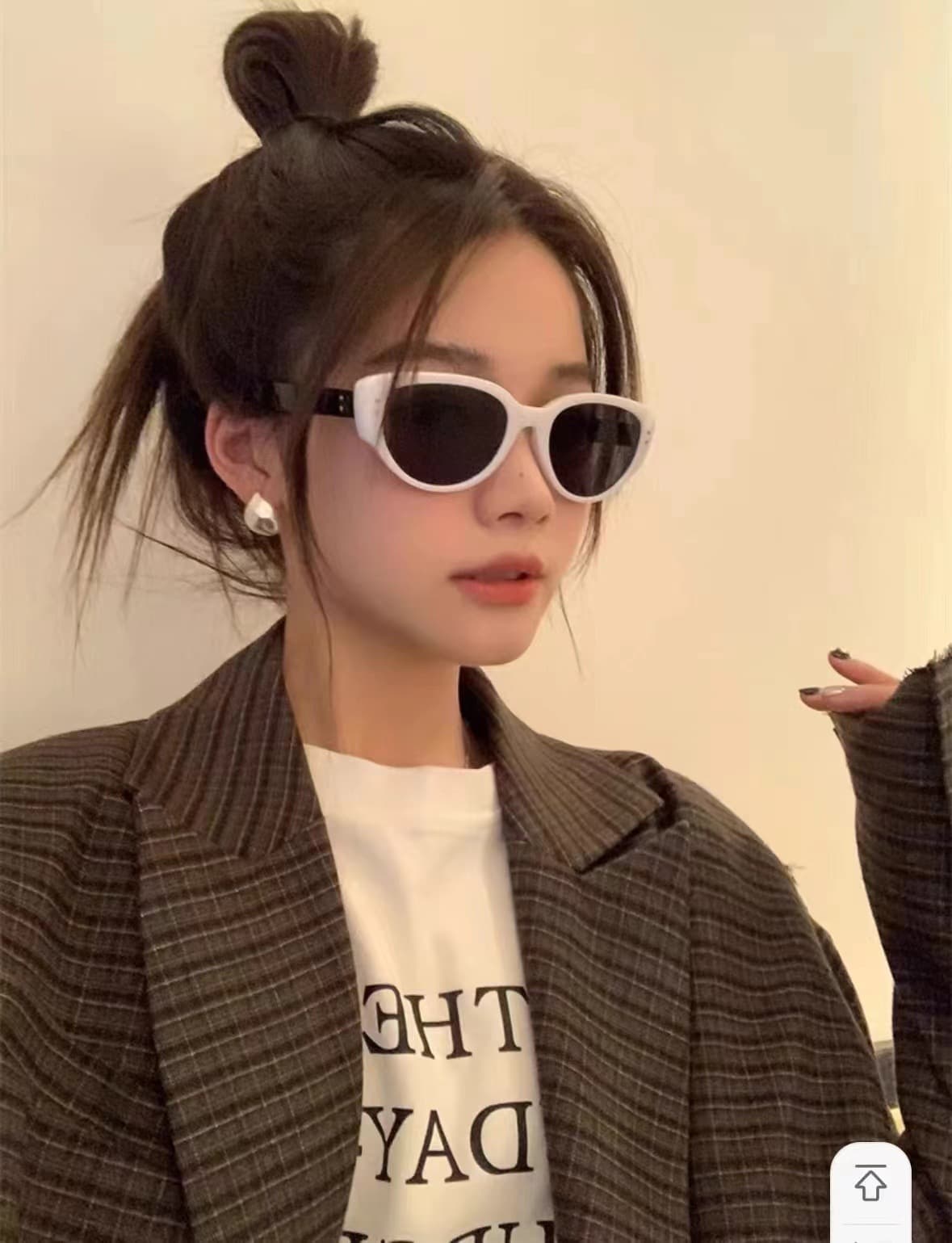 Black and white rice nail cat eye sunglasses Xiaohongshu same style sunglasses 2025 new ins internet celebrity concave shape photo taking women 8