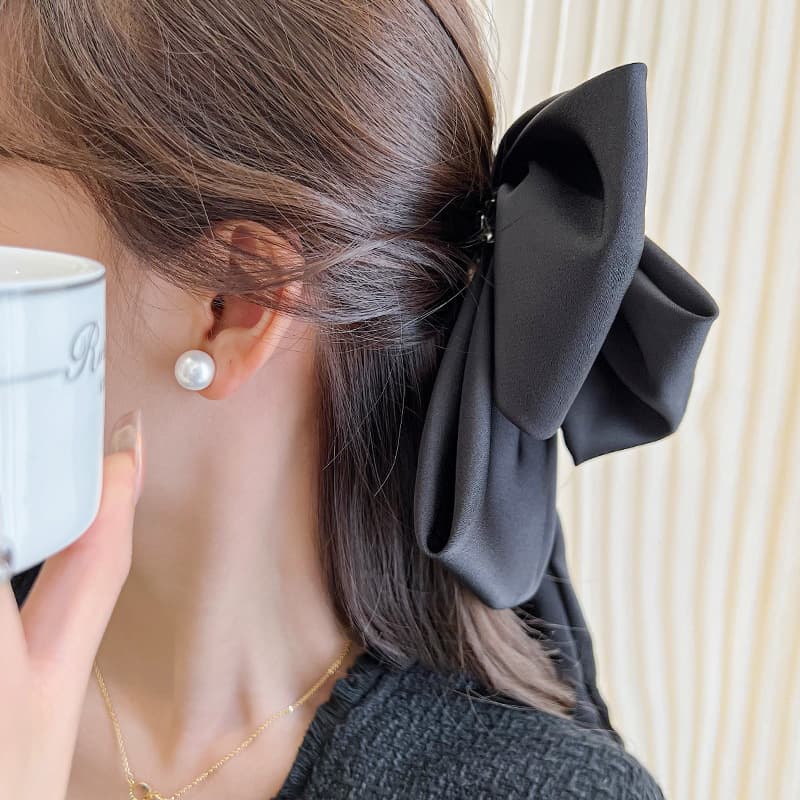 Daily wear pearl earrings for women, small and exquisite design, no need to pick when sleeping, pierced ears, 2025 new jewelry 5