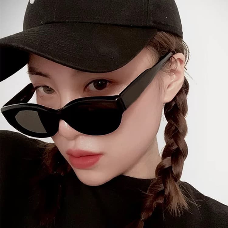 Black glasses and sunglasses 2026 new small frame cat eye sunglasses cross-border personalized sunglasses frames wholesale 5