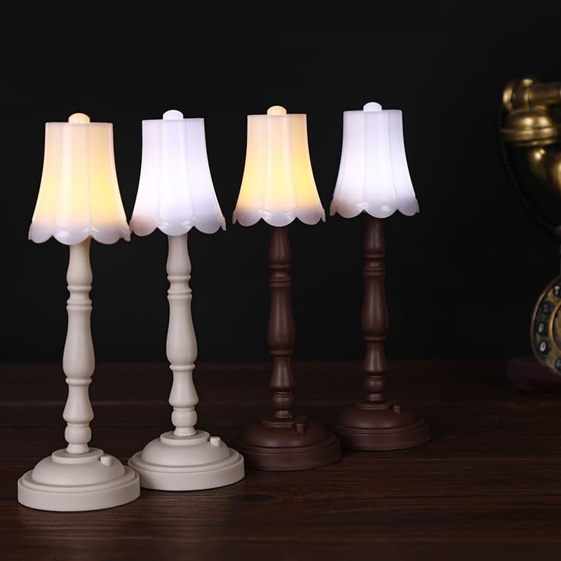 Cross-border European retro table lamp dormitory bedroom bedside lamp eye protection mini night light desktop decoration atmosphere lamp 2