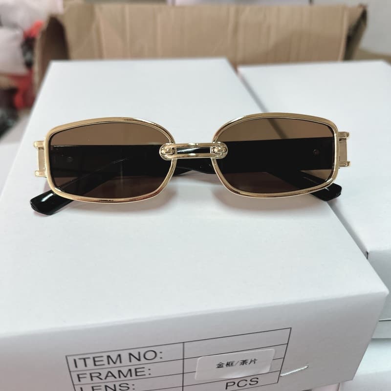 New cross-border sunscreen sunglasses for women, punk hip-hop square sunglasses, internet celebrity street photography, same style small frame glasses for men 8