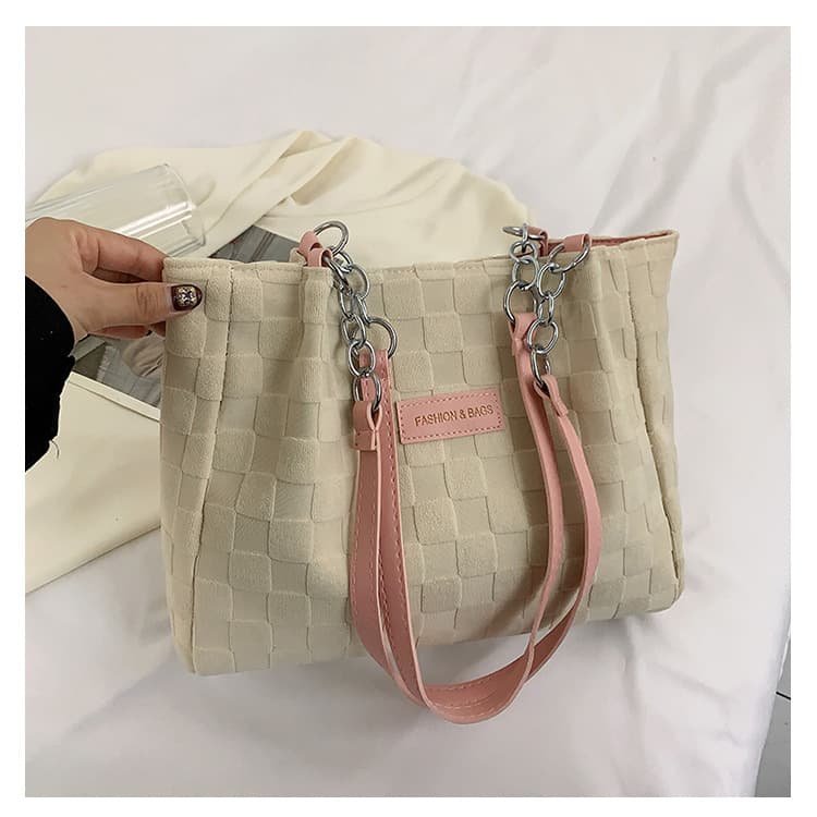 2026 new trendy large-capacity shoulder bag for women, fashionable and versatile underarm tote bag, casual portable commuting bag 9