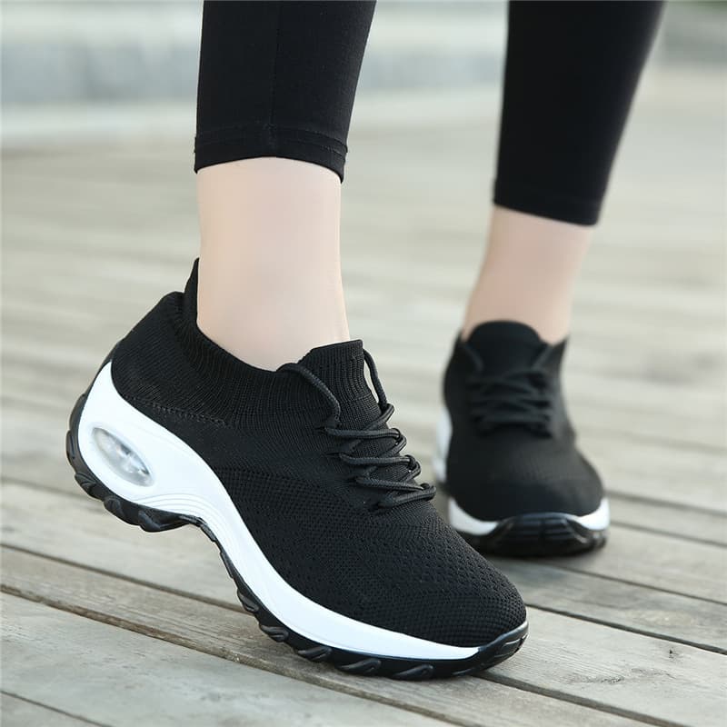 Sports and leisure rocking shoes cross-border large size high elastic fly knit breathable shoes trendy fashion lightweight socks shoes manufacturer direct 3