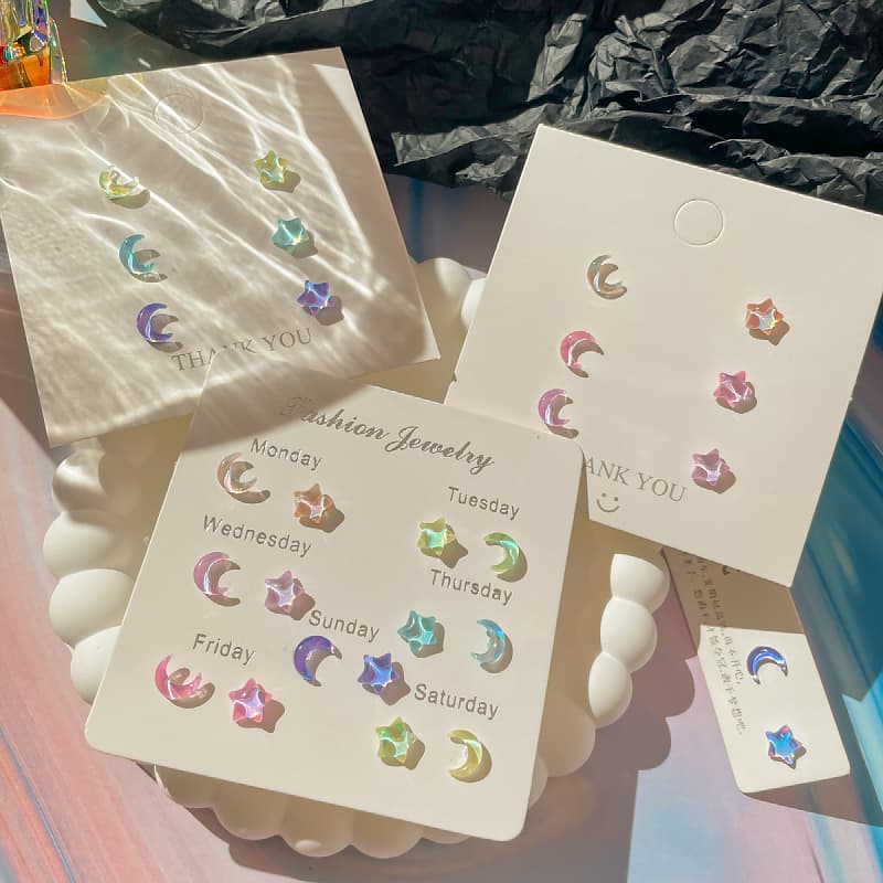 Dreamy colorful stars accompanied by the moon, fresh small earring set, fairy girl earrings, small, clear, super flash, and pierced ears