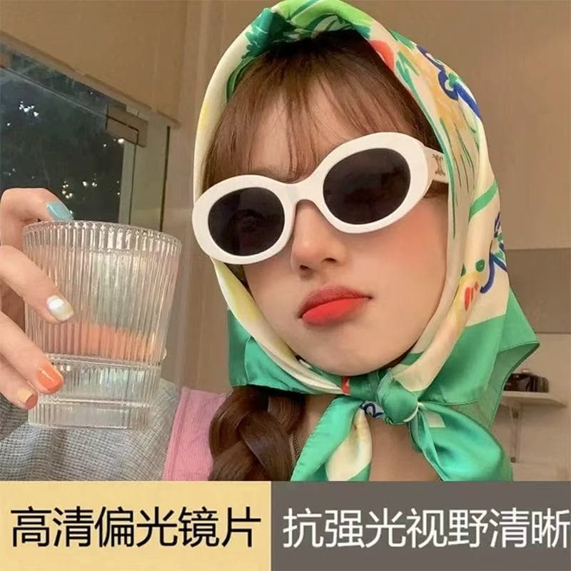 Korean version of retro oval black frame sunglasses 2025 new trendy women ins concave shape white sunglasses internet celebrity model 5