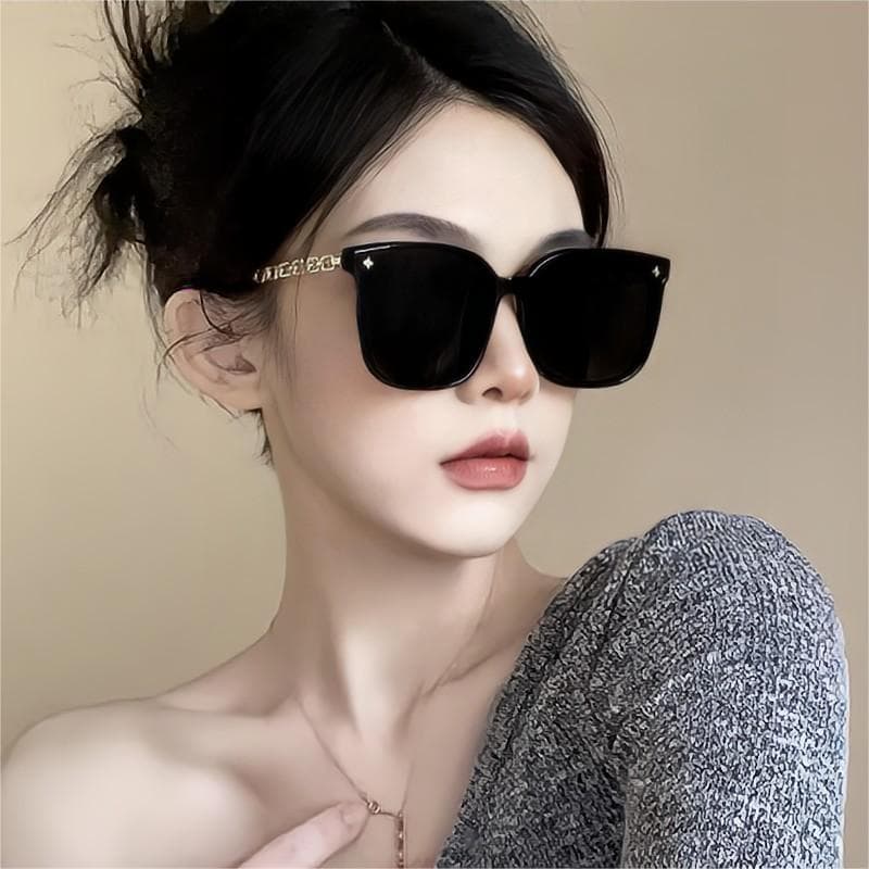 New large frame sunglasses for women, high-end anti-UV sunglasses, design chain temples, fashionable sunglasses for men 4