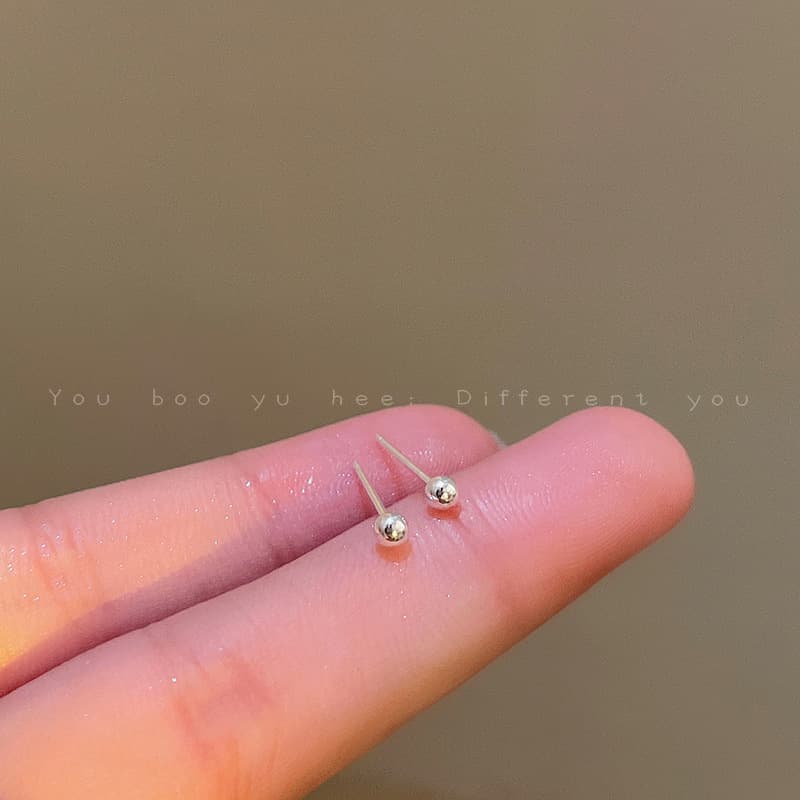 S925 sterling silver needle exquisite and compact design earrings for women niche high-end piercing free ear bone ear stick earrings 10