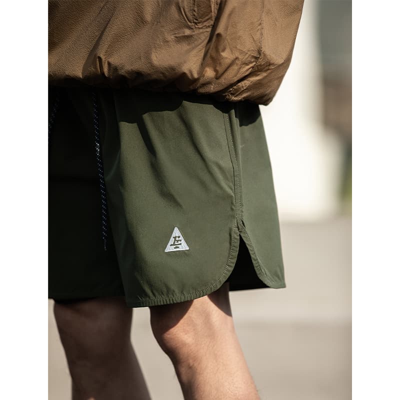 Hanlu Men's Loose Casual Shorts Hem Arc Slit Design Functional American Embroidery Sports Quarter Pants 4