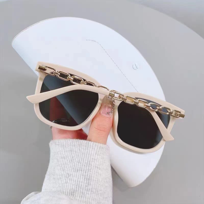 High-end sunglasses for women, slimming face, 2023 new style, chain leg star sunglasses, big face, slimming, black 4