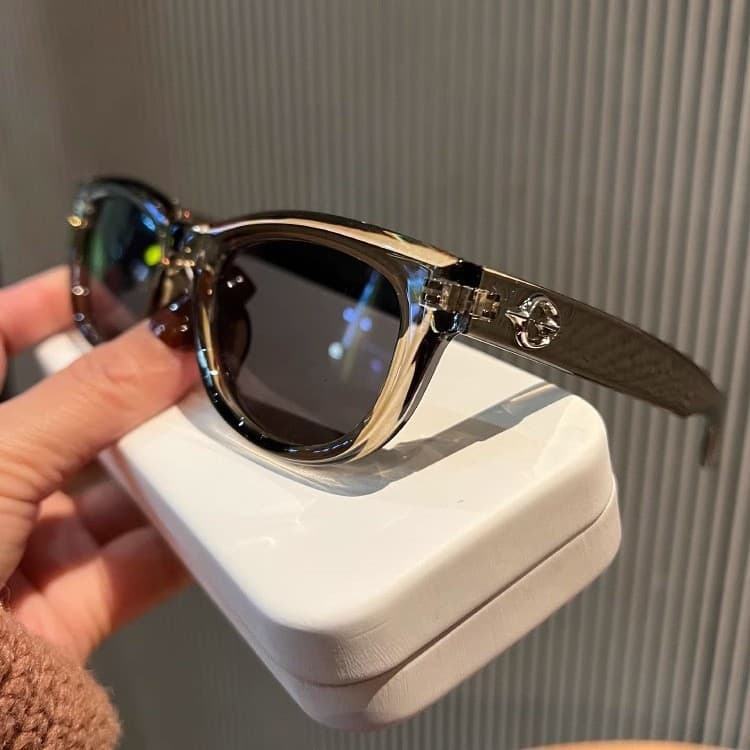 British Cherry Koko olive green cat-eye sunglasses for women with small face and concave shape sunshade street photography sunglasses 3