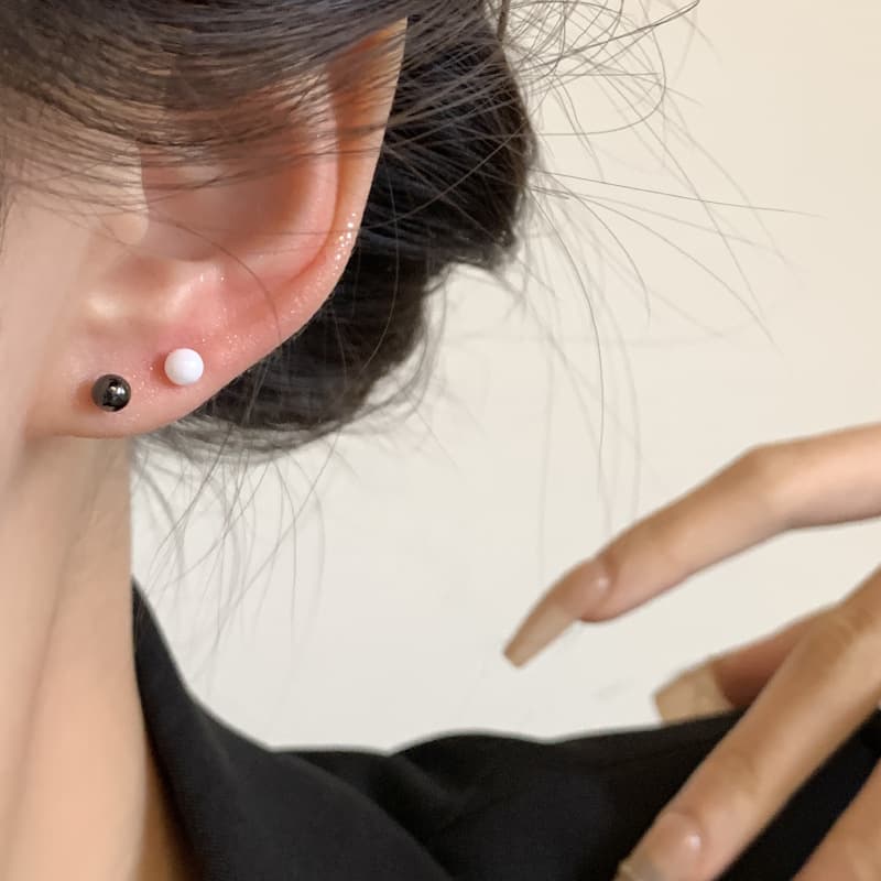 Medical bio-porcelain ear piercing earrings for women, ceramic ear sticks for sleeping without removing men’s ear bone nails, ear needles and earrings wholesale 5