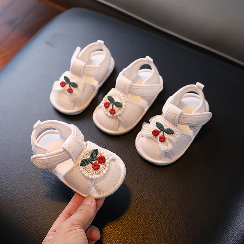 Baby sandals breathable summer newborn baby toddler shoes soft sole non-slip outer wear 0-12 months one year old boys and girls