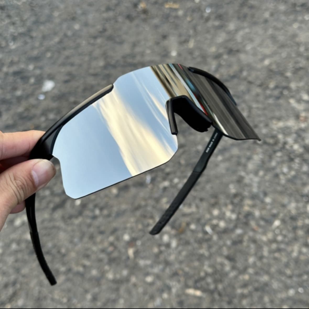 Cycling goggles for men, large-frame sunglasses, hiking and mountaineering windproof glasses, anti-UV sunglasses for women, showing a small face 6