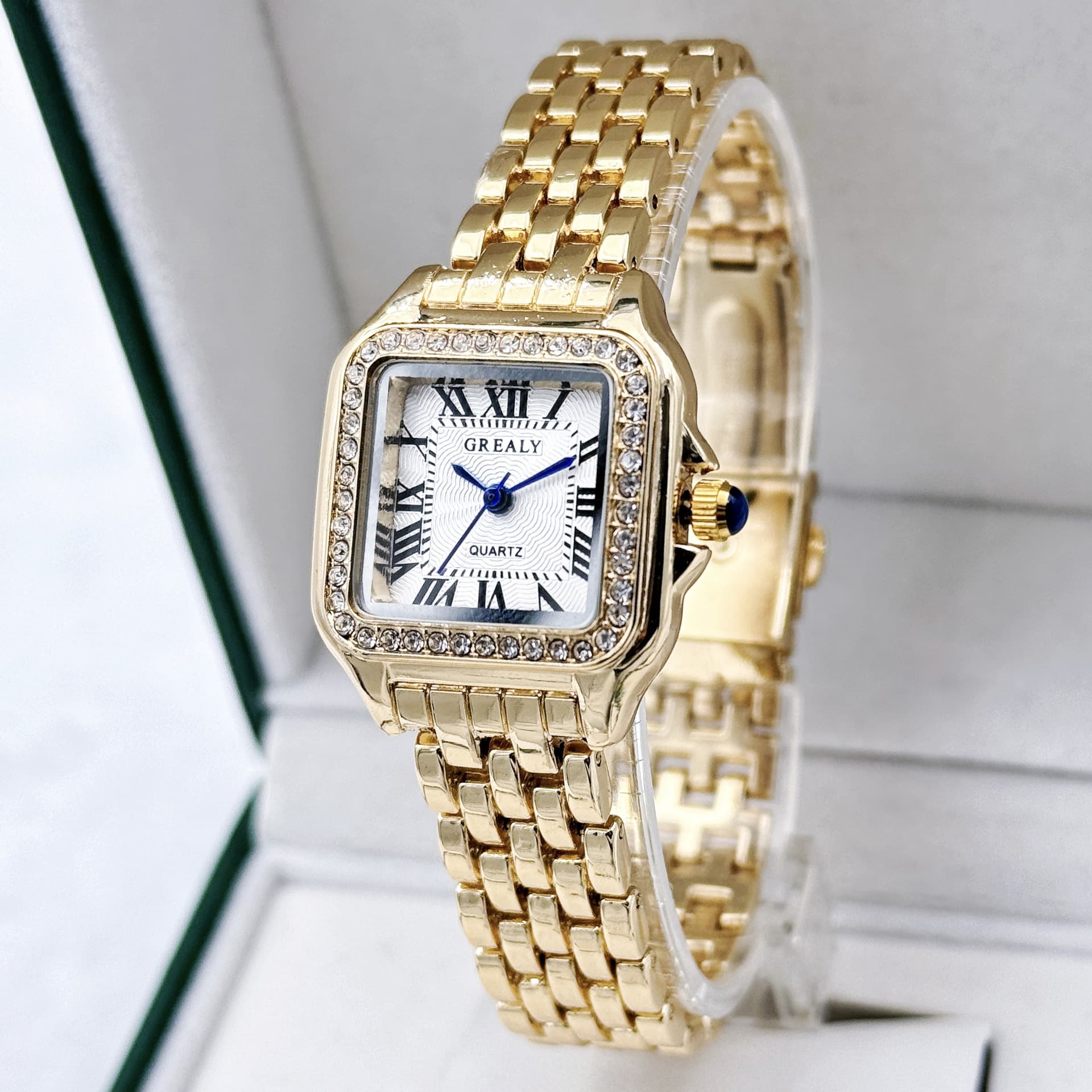 Cross-border hot-selling women's waterproof quartz watch wholesale customized foreign trade hot-selling new watch women's one-piece drop shipping 10