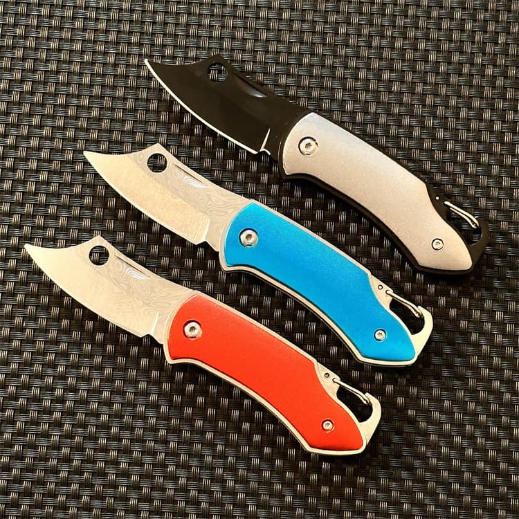 Multifunctional folding knife, portable key, self-defense tool, outdoor equipment, portable, exquisite delivery knife 3