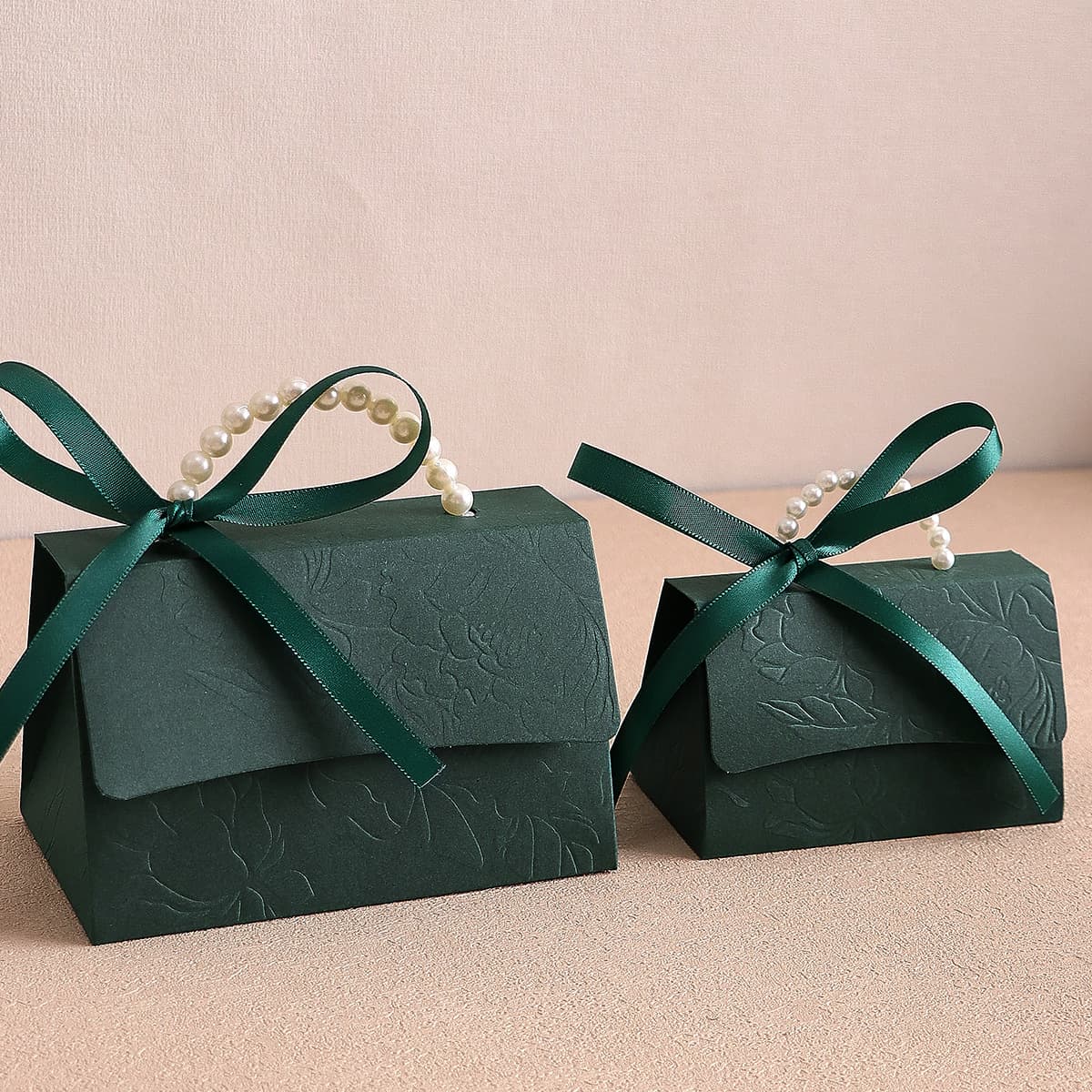 Spot wedding pearl bracelet portable candy box personalized creative party small gift packaging bag portable wedding candy box 8