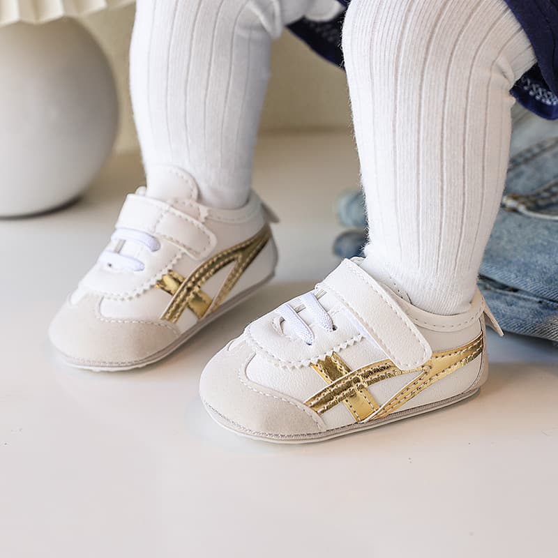 Spring and Autumn New Men's and Women's Baby Sports Shoes Color Matching Soft Sole Baby Shoes Soft Sole 0-1 Years Old Toddler Shoes Don't Drop Single Shoes 10