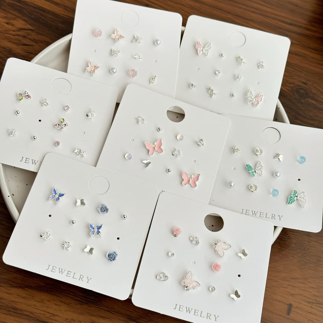 Sweet and cute silver needle small and exquisite alloy stud earrings niche design new set ins fresh butterfly earrings 2