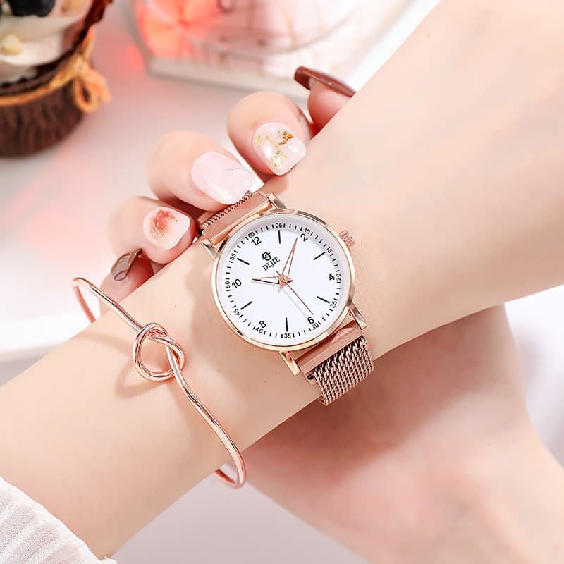 Light luxury quartz French forest style whitening fashionable lady magnet trendy best friend gift forest style high-value watch 2
