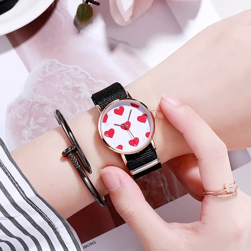 Cute niche watch for men and women, light luxury ins style women's watch, Internet celebrity, same trendy student, simple temperament gift 7