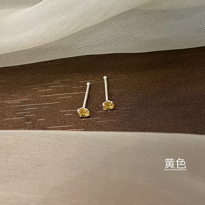 Mini 925-needle four-claw colored diamond, no need to pick out ear piercing ear sticks for sleeping, ins style ear bone exquisite earrings 8