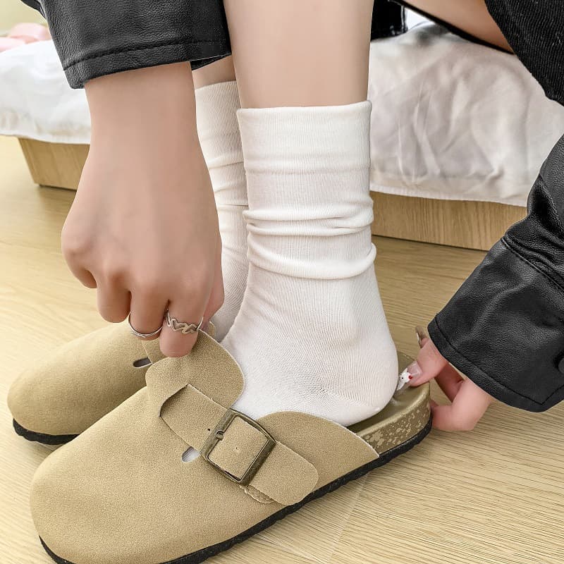 White boneless socks women's mid-calf socks ins trendy solid color loose mouth confinement socks with Birkenstock shoes long cotton socks