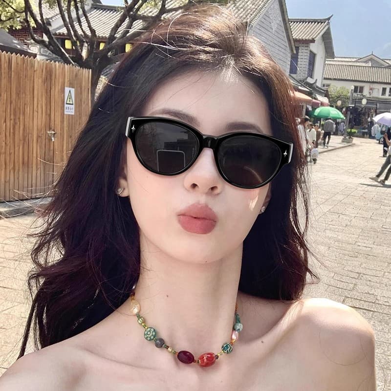 Cat-eye sunglasses can be worn with myopia glasses for women with square and round faces, clip-on glasses for driving, polarized sunglasses with UV protection 5