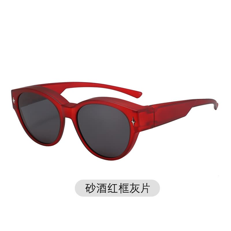 Cat-eye sunglasses can be worn with myopia glasses for women with square and round faces, clip-on glasses for driving, polarized sunglasses with UV protection 9