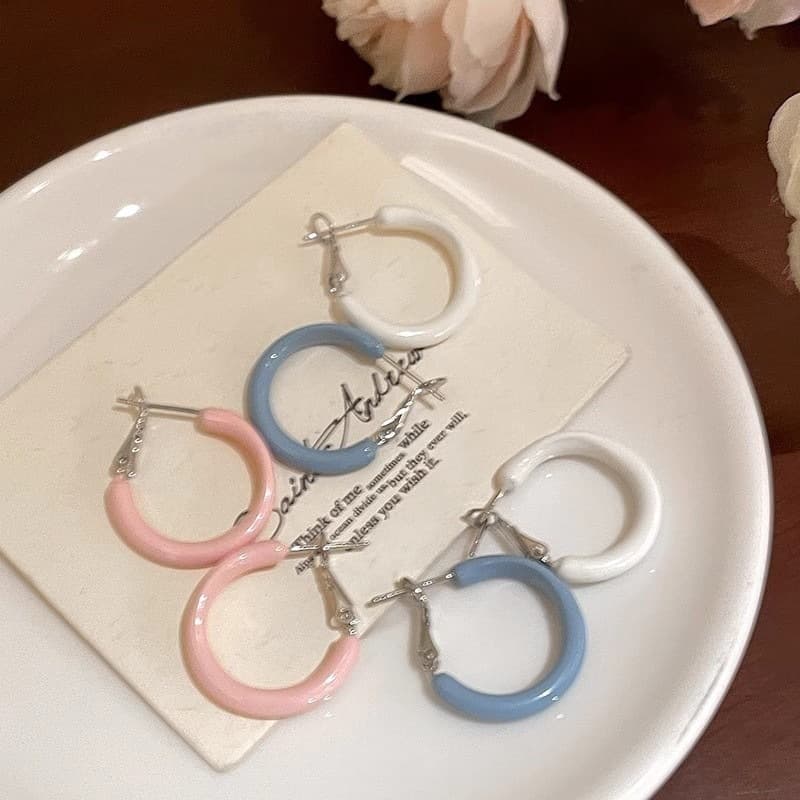 Cream color earrings Morandi irregular dripping earrings and earrings spring and summer small earrings accessories are fresh and sweet 4