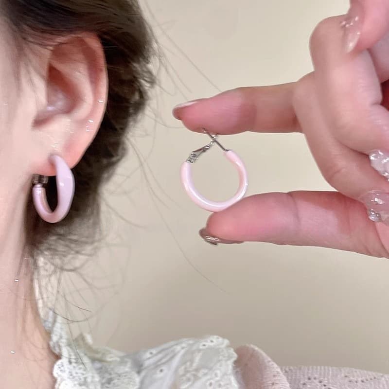 Cream color earrings Morandi irregular dripping earrings and earrings spring and summer small earrings accessories are fresh and sweet 5
