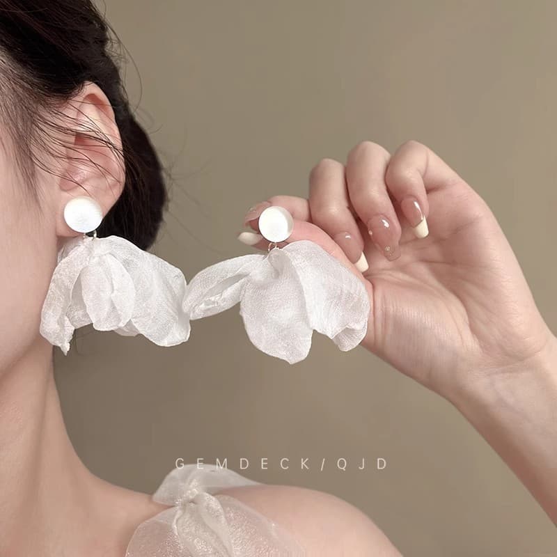 Silver needle fabric flower pendant earrings summer seaside resort style earrings forest style fresh and sweet earrings for women wholesale 10