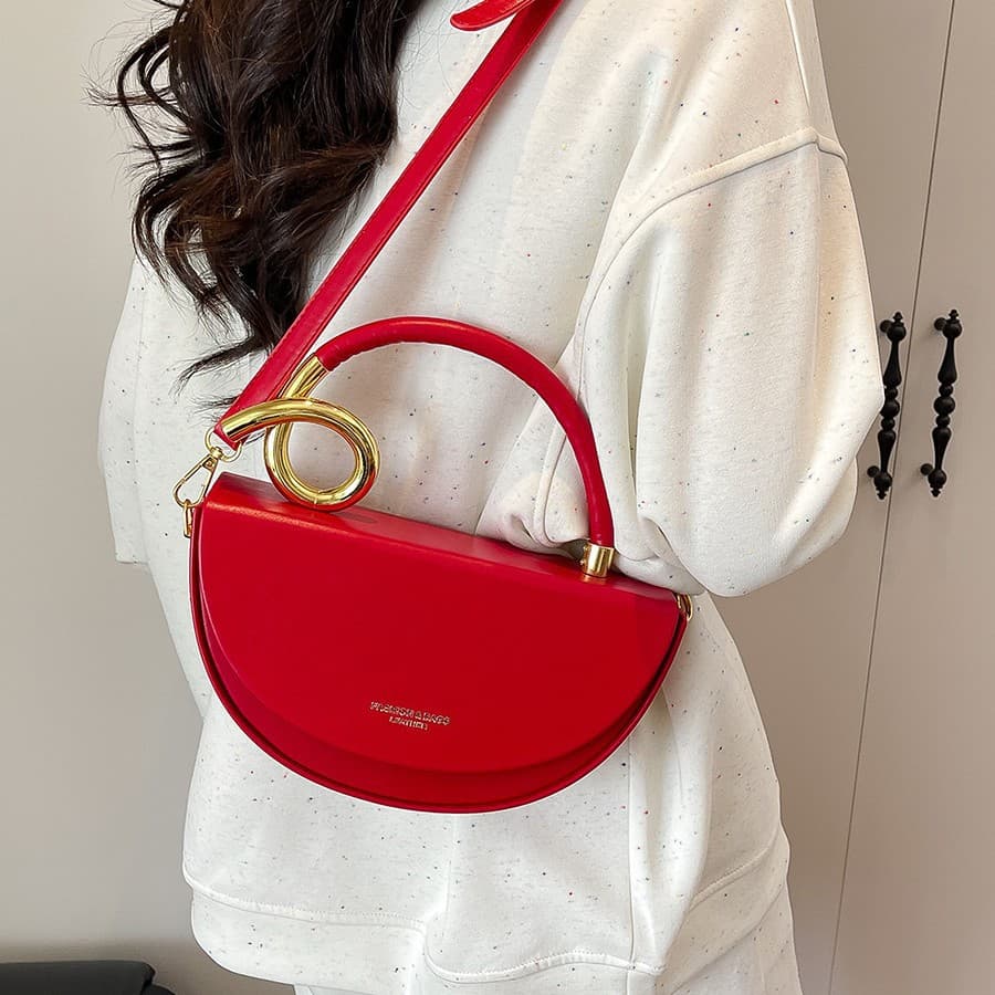 Fashionable niche handbags, simple 2026 new high-end crossbody bags, women’s saddle bags, European and American trendy crossbody bags 5