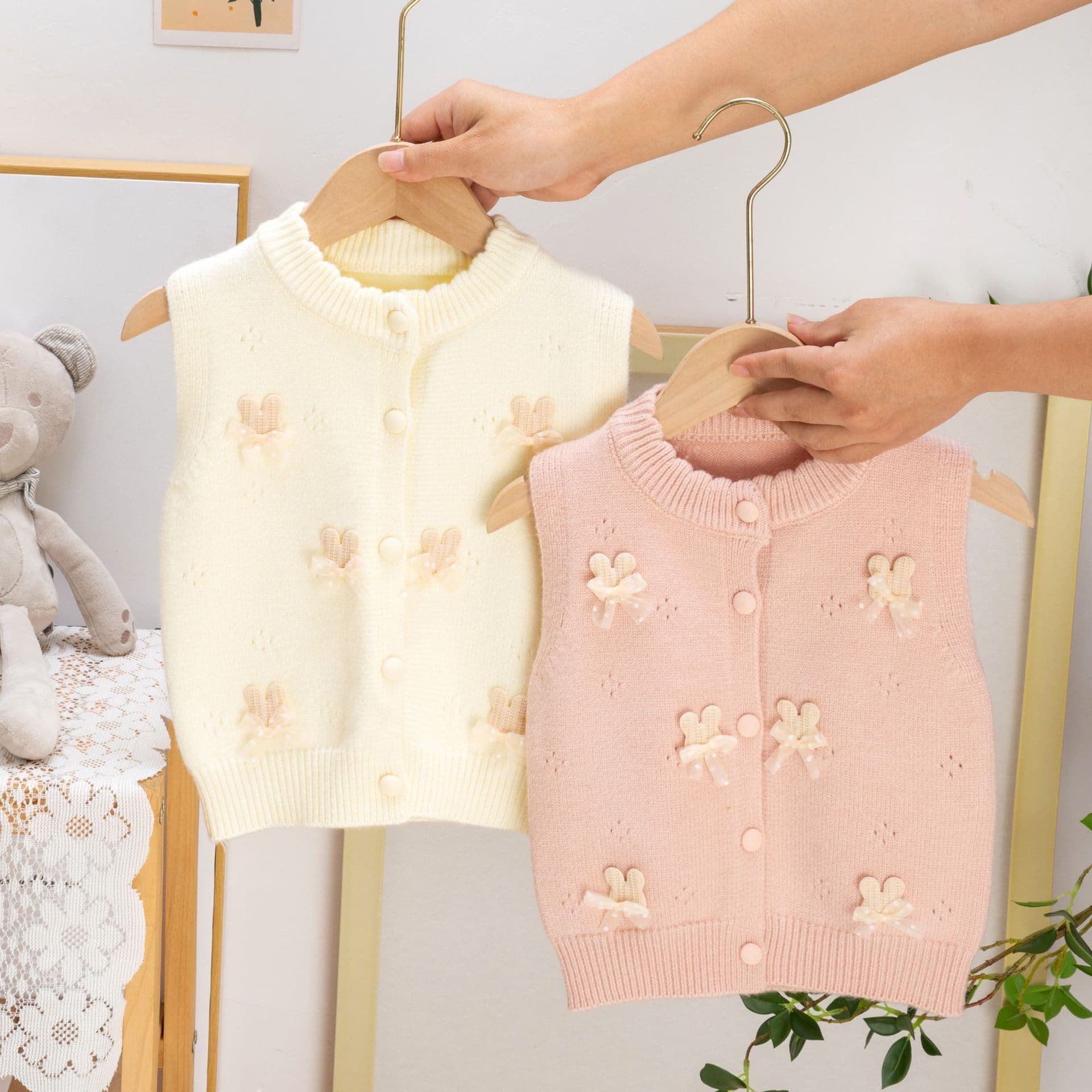 Baby knitted vest baby cardigan coat princess Korean style sweater foreign spring and autumn girls vest