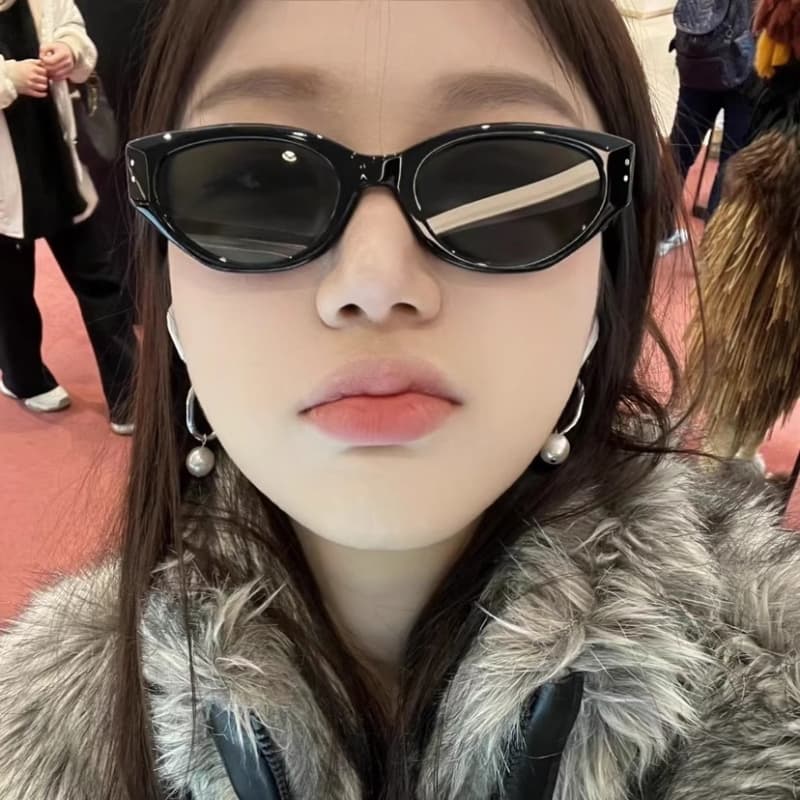 2026 New Cat Eye Sunglasses Women's High-end Fashionable Cycling Sunglasses Anti-UV Hot Girl Fashionable 5