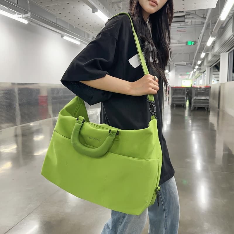 Business travel handbags, cross-border short-distance travel bags, men's and women's large-capacity luggage bags, sports backpacks, fitness bags 3