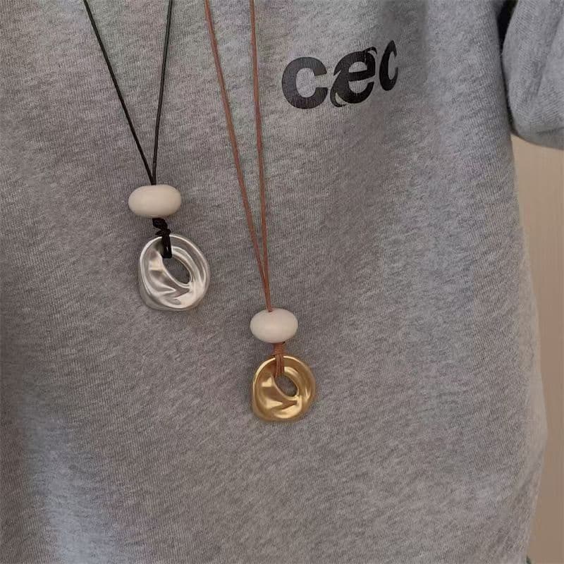 Korean blogger's same style sweater chain, irregular geometric love pendant necklace, pull-out adjustable accessories 4