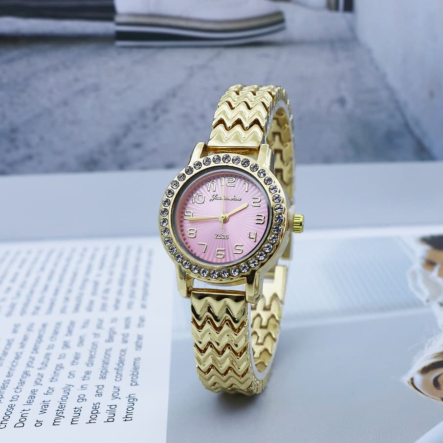 New Korean fashion cross-border popular women's watch women's style niche mid-century style round high-value gold model 10