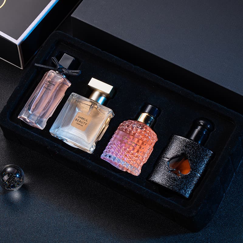 Flower Story Black Opium Gift Box Women's Perfume Four-piece Set Reversed Paris Perfume Long-lasting Eau de Toilette Wholesale 3